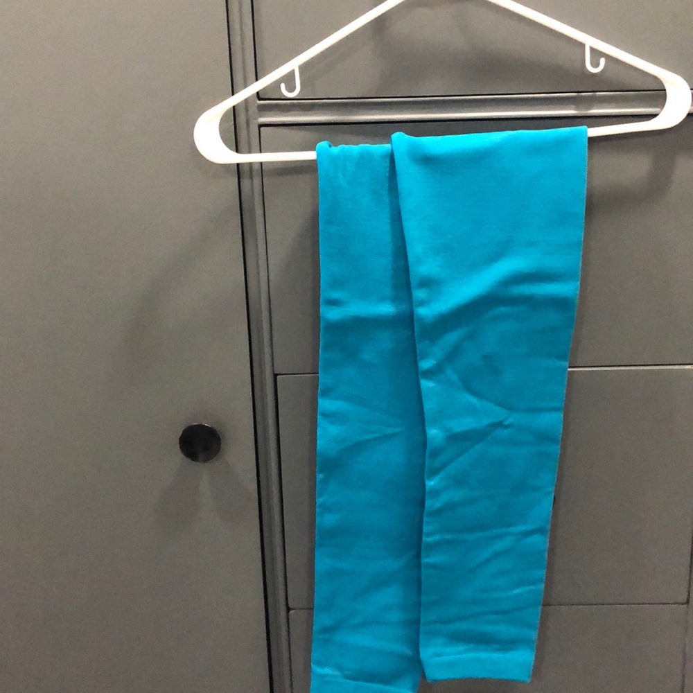 Thick light blue leggings